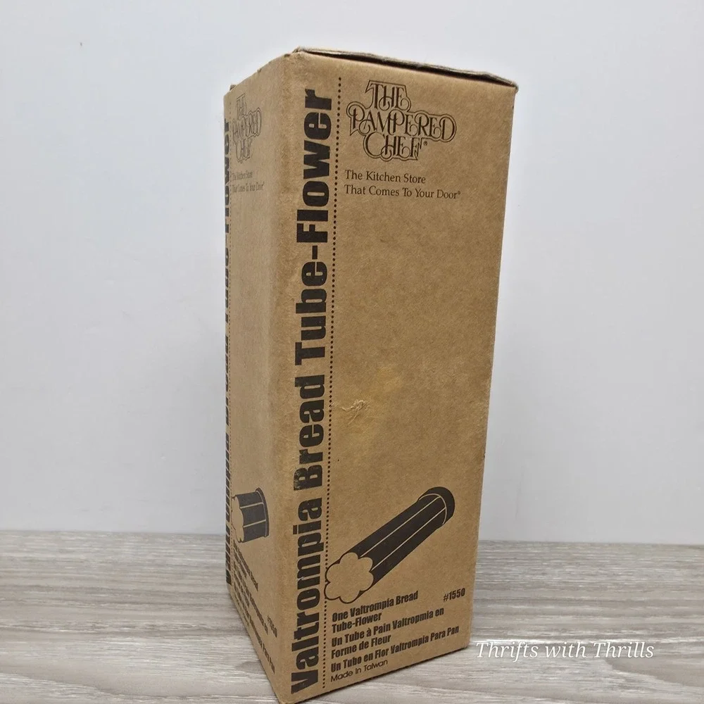 The Pampered Chef - Valtrompia Bread Tube - Flower #1550 Unused - Open Box